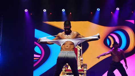 Vinny Guadagnino Strips Down and Dances for Chippendales。